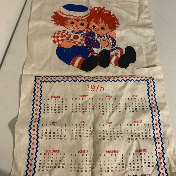 Raggedy Ann And Andy, Wall Calendar Tapestry, 1975 Vintage, Retro - Picture 1 of 6